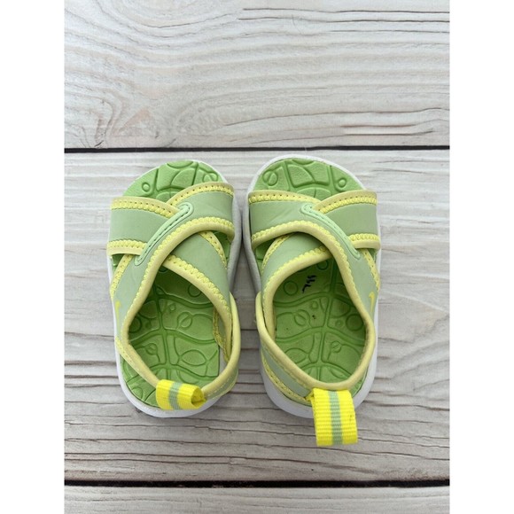 Nike Toddler Sandals Green Yellow Open Toe Adjustable Size 2 - Picture 7 of 9